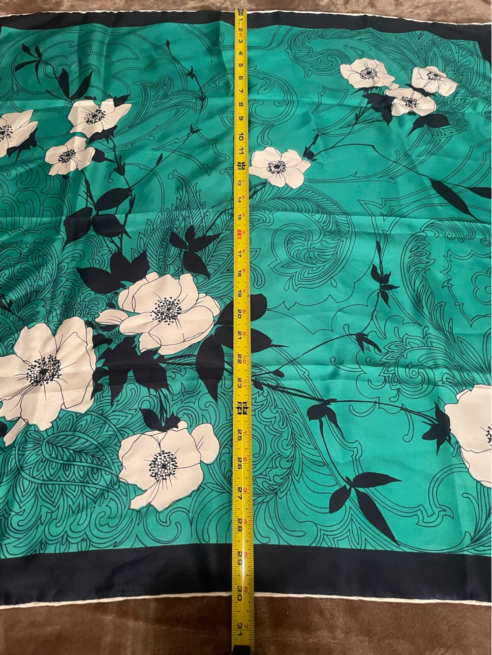 Elizabeth Roma – Vintage Silk Carre Scarf – Emerald Graphic Botanical – 31”x31” - Picture 10 of 10